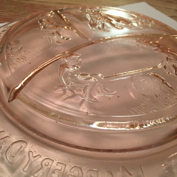 Vintage children’s place setting glass peach bowl plate and cup matching set - Picture 7 of 10